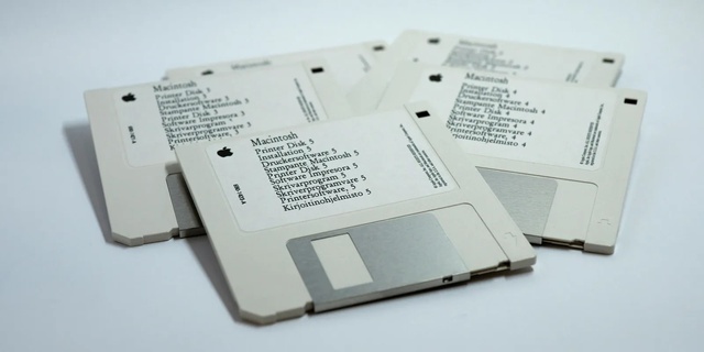 Chính phủ Nhật quyết khai tử đĩa mềm 3,5 inch- Ảnh 1.