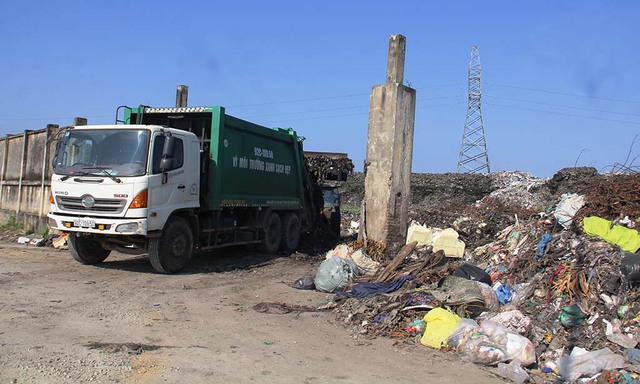 'Nóng' chuyện rác thải ở Hội An- Ảnh 1.