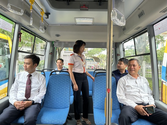 Đà Nẵng: Phát triển hệ thống xe buýt nhằm kiềm chế hoạt động vận tải trá hình- Ảnh 1.