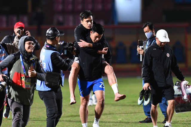 Nguyễn Hoàng Đức không kịp bình phục chấn thương, chia tay Asian Cup 2023- Ảnh 1.
