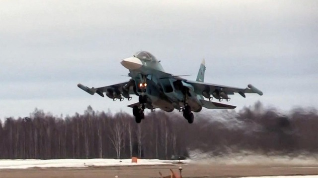 Chiến sự Ukraine ngày 680: Tình báo Ukraine phá hủy Su-34 trên đất Nga?- Ảnh 1.