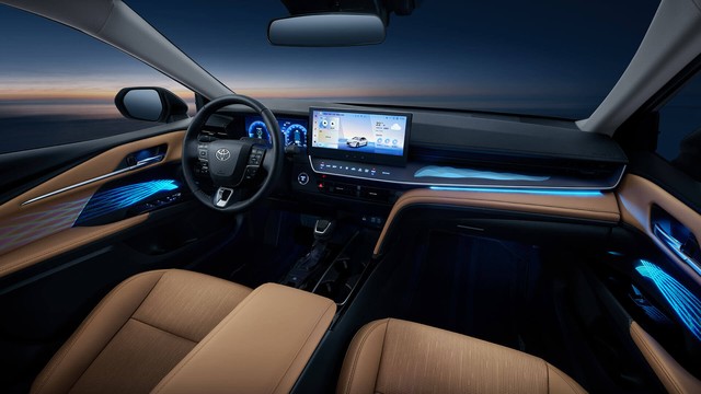 Toyota Camry 2024 nâng cấp thêm đồ 'xịn', giá gần 600 triệu đồng- Ảnh 3.