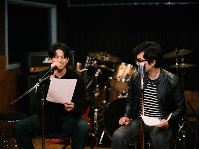 Thành viên Duy Khang (Chillies) luyện tập cùng nam ca sĩ, diễn viên MORISAKI WIN  cho ca khúc “Đại Lộ Mặt Trời&quot; phiên bản Việt - Nhật