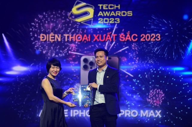 iPhone 15 Pro Max là smartphone xuất sắc nhất tại Tech Awards 2023- Ảnh 1.