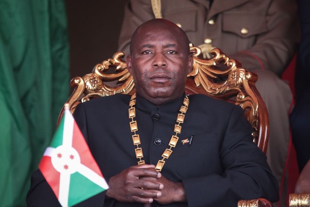 Tổng thống Burundi kêu gọi ném đá người đồng tính, Mỹ quan ngại- Ảnh 1.