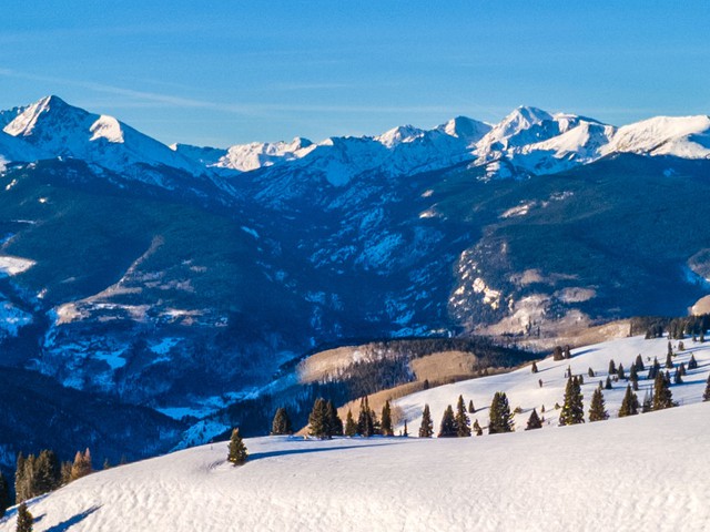 Kỳ nghỉ đông tuyệt vời tại 5 khu trượt tuyết nổi tiếng ở Colorado, Mỹ- Ảnh 1.