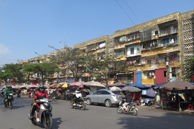 Hải Phòng: Hàng trăm lồng sắt, 'chuồng cọp' vẫn chênh vênh tại các chung cư cao tầng- Ảnh 5.