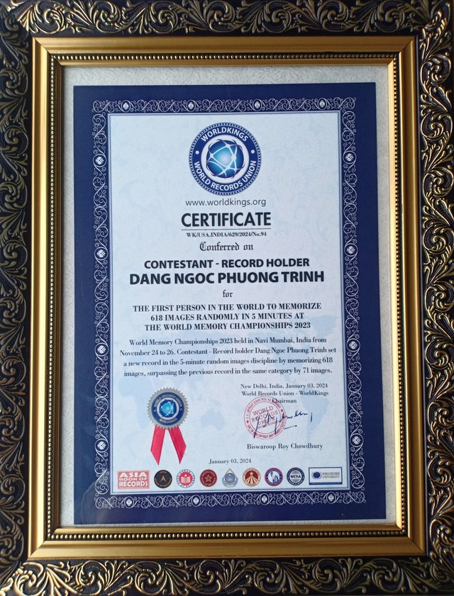 Tuyển thủ Việt Nam Đặng Ngọc Phương Trinh 'khoe' chứng nhận kỷ lục thế giới- Ảnh 1.