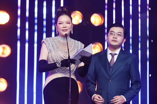 Cả hai xướng tên Chi Pu đoạt giải thưởng lớn nhất gala tối 6.1