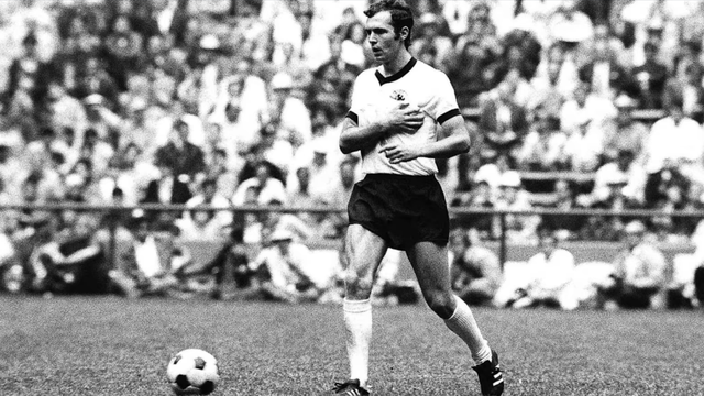 Thế giới tiếc thương sau sự ra đi của  ‘Hoàng đế bóng đá’ Franz Beckenbauer- Ảnh 2.
