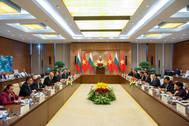 Chủ tịch Quốc hội đề nghị Bulgaria tạo thuận lợi cấp visa cho công dân Việt Nam- Ảnh 3.