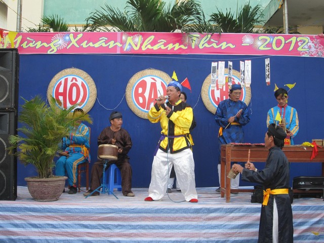 Độc đáo mô hình bờ xe nước 9 bánh ở lễ hội 'Sắc quê Quảng Ngãi'- Ảnh 4.