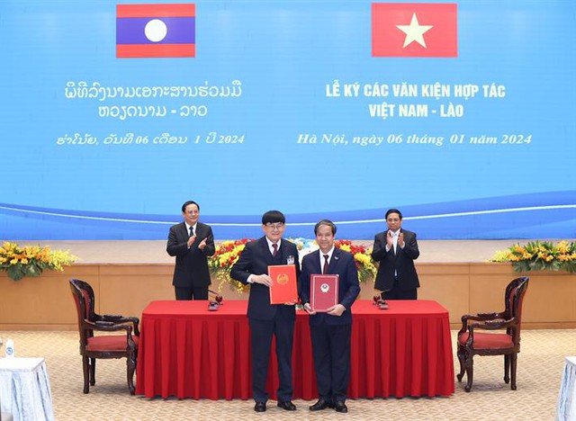 Lào xem xét đưa môn tiếng Việt vào kỳ thi tốt nghiệp THPT- Ảnh 1.