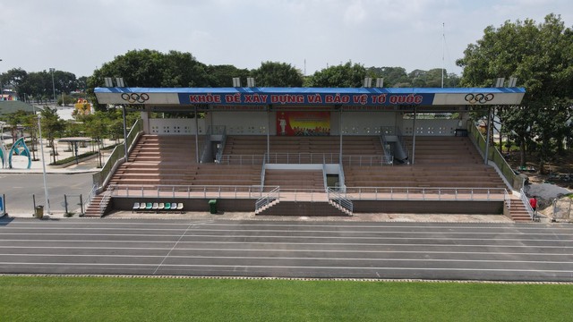 Kỳ thú sân bóng Bàu Thành, nơi các sinh viên trải nghiệm lịch sử dân tộc- Ảnh 2.
