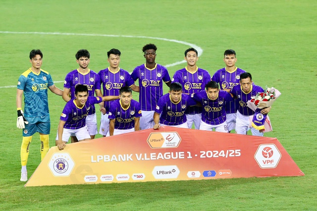 Lịch thi đấu vòng 4 V-League: Vì sao có 2 cặp đấu muộn hơn đến nửa tháng?- Ảnh 2.