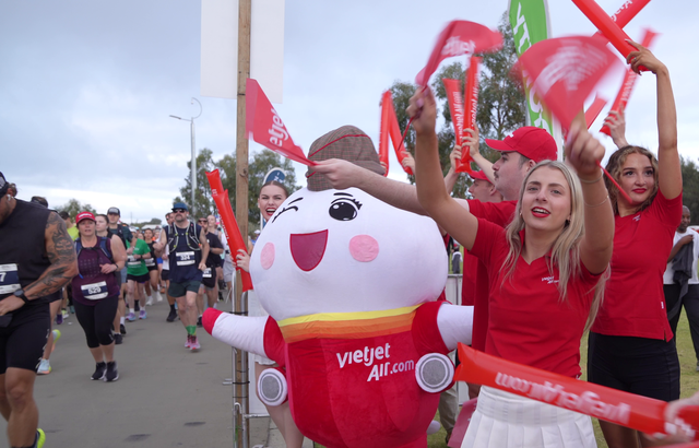 Chạy giữa sắc xuân: Khám phá vẻ đẹp của Perth tại Perth Running Festival 2024 cùng Vietjet- Ảnh 2.