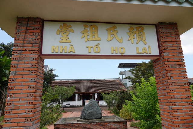 Những ngôi nhà độc nhất miền Tây: Nhà gỗ với những bức tranh bích họa trăm năm- Ảnh 1. Những ngôi nhà độc nhất miền Tây: Nhà gỗ với những bức tranh bích họa trăm năm- Ảnh 1.
