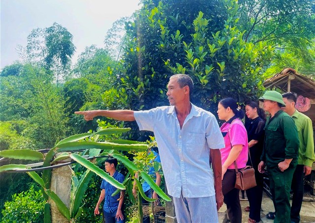 Tuyên dương người đàn ông cứu sống 3 học sinh bị đuối nước trên sông Lam- Ảnh 2.