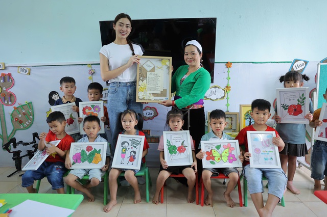 'Chia sẻ cùng thầy cô' lan tỏa thông điệp 'dạy - học hạnh phúc'- Ảnh 2.