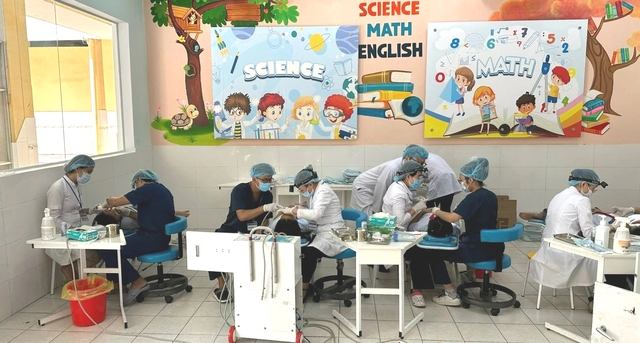 TP.HCM: Công khai nhân sự khám sức khỏe học sinh- Ảnh 1. TP.HCM: Công khai nhân sự khám sức khỏe học sinh- Ảnh 1.