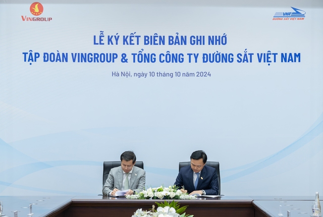 Lễ ký kết biên bản ghi nhớ hợp tác về thúc đẩy chuyển đổi xanh toàn diện giữa Tập đoàn Vingroup và Tổng Công ty Đường sắt Việt Nam