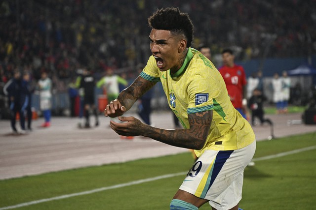 Cầu thủ lạ giúp đội tuyển Brazil tiến gần World Cup 2026- Ảnh 1.