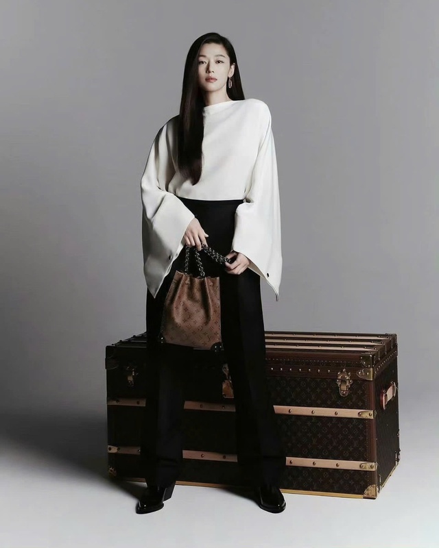 Jun Ji Hyun trở thành đại sứ thương hiệu mới của Louis Vuitton- Ảnh 3.