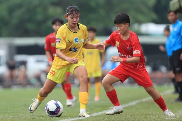 Hồng Yêu cùng Cao Thị Linh rực sáng, U.19 Phong Phú Hà Nam băng băng về đích- Ảnh 2.