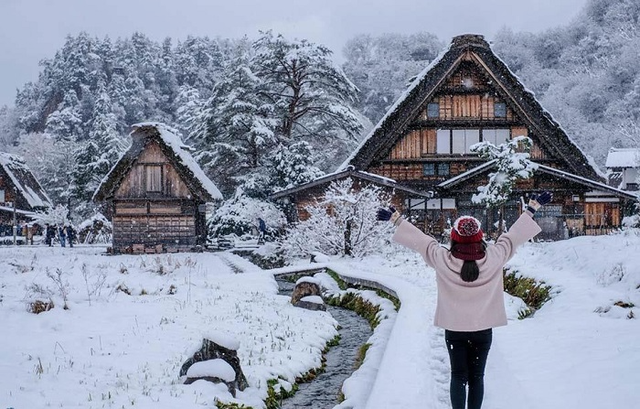 Ngẩn ngơ ngắm mùa đông cổ tích ở Shirakawa-go, Nhật Bản- Ảnh 3.