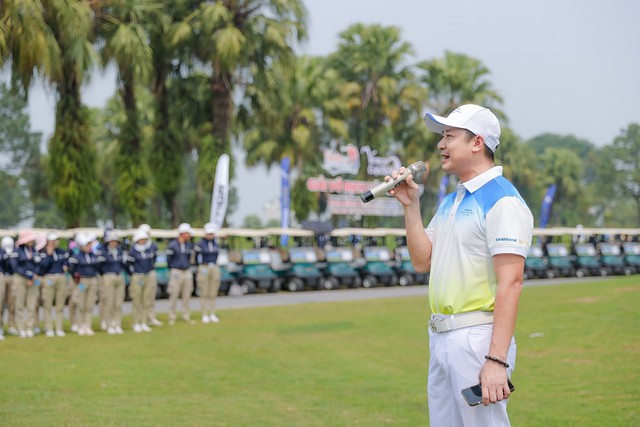 Eximbank tổ chức Giải Golf Tournament 2024: Gặp gỡ, tri ân và cùng nhau bứt phá- Ảnh 3.