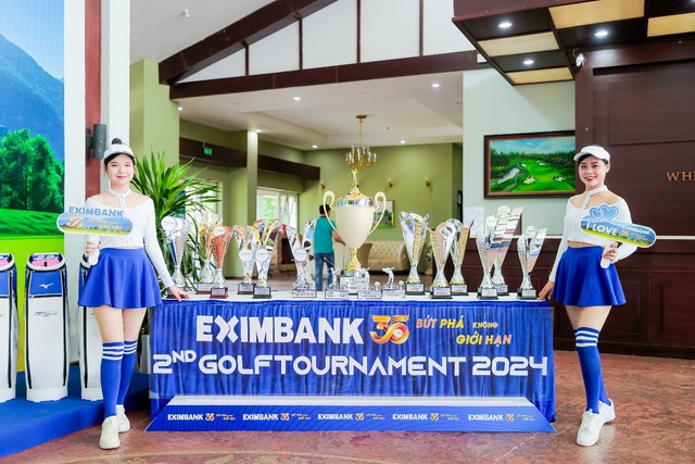 Eximbank tổ chức Giải Golf Tournament 2024: Gặp gỡ, tri ân và cùng nhau bứt phá- Ảnh 4.