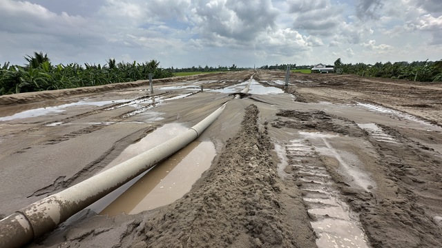 3 tháng Thủ tướng quay lại kiểm tra: Hầu hết dự án giao thông trọng điểm ở ĐBSCL chậm tiến độ- Ảnh 2.