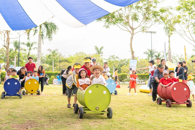 Muôn sắc màu trải nghiệm tại thành phố bên sông Waterpoint- Ảnh 8.