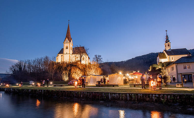 The peaceful villages in Austria contain charming beauty that fascinates people - Photo 3.