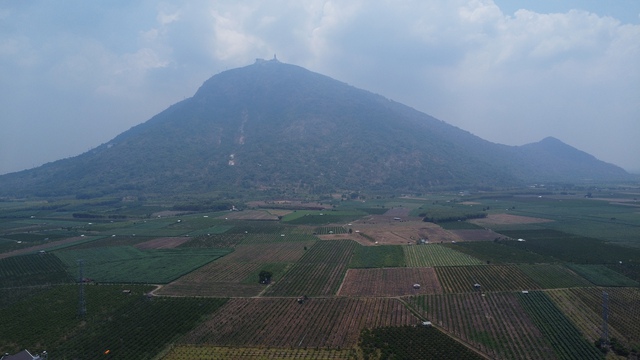 Núi Bà Đen, tỉnh Tây Ninh