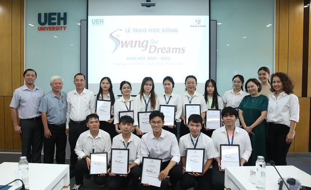 Nam Long trao 72 suất học bổng ‘Swing for Dreams’ năm 2024 cho SV tại TP.HCM- Ảnh 3.