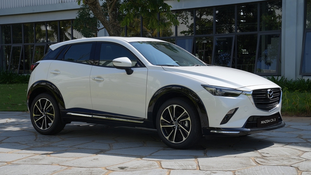 Mazda CX-3 mẫu SUV đô thị thu hút khách với giá bán từ 512 triệu