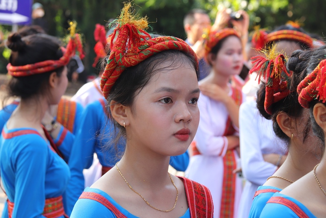 Bình Thuận: Công bố bảo vật quốc gia Linga vàng của người Chăm- Ảnh 7.