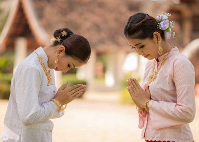 What is so special about the Thai Royal Festival that it attracts so much? - Photo 4.