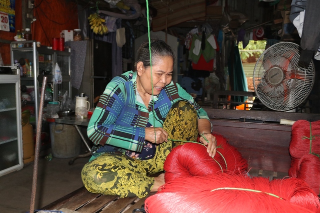 Xóm nghề đồng hương tại TP.HCM: 'Xóm chạy dây'
mưu sinh ở phố thị- Ảnh 10.