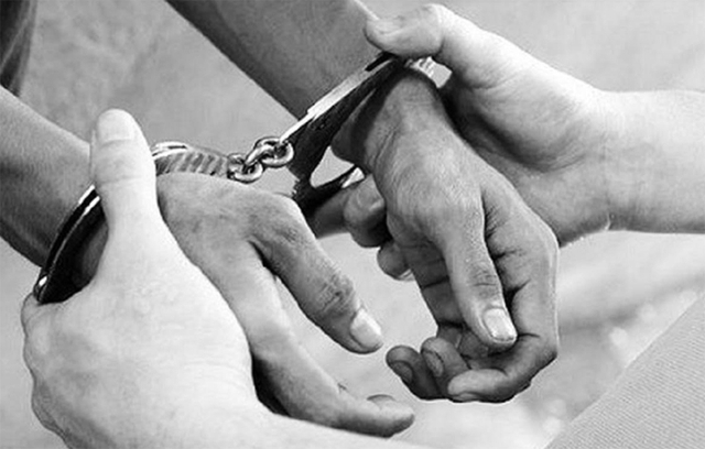 TP.HCM: Truy tố cựu c&ocirc;ng an nhận hối lộ - Ảnh 1.