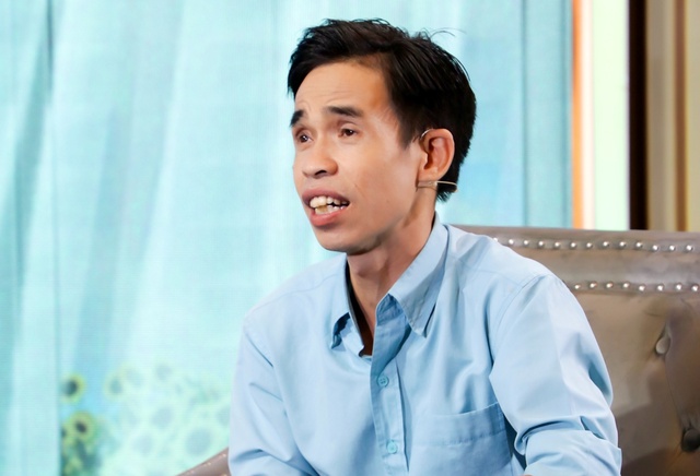 Ngọc Lan cảm kích người thầy đặc biệt dạy học ở khu gò mả- Ảnh 1. Ngọc Lan cảm kích người thầy đặc biệt dạy học ở khu gò mả- Ảnh 1.