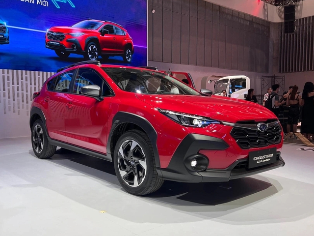 Subaru Crosstrek 2024 giá từ 1,098 tỉ đồng, có cả bản hybrid- Ảnh 1.