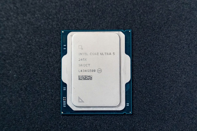 Trải nghiệm Intel Core Ultra 5 245K: Đánh bại i5-14600K với kiến trúc Arrow Lake- Ảnh 1.