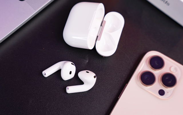 Apple AirPods 4 chính thức mở bán tại Việt Nam- Ảnh 1.