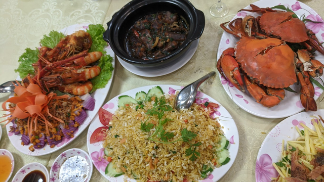 List of seafood restaurants in Ca Mau with delicious and attractive crab dishes - Photo 4.