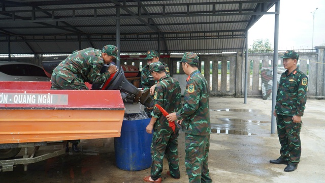 Đảo Bé dự trữ 2 tấn gạo ứng phó bão số 6- Ảnh 1.