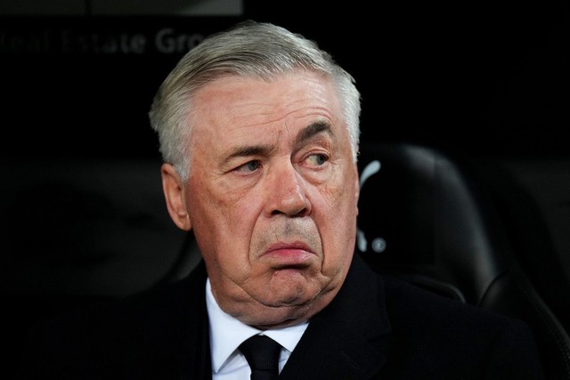 HLV Ancelotti đâm chiêu, nhưng không bỏ cuộc