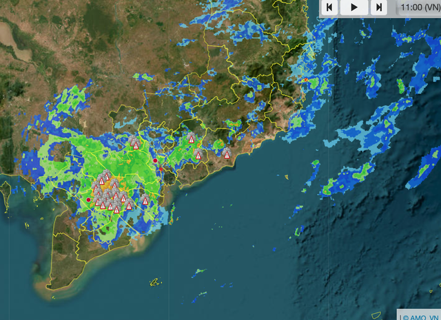 TP.HCM tiếp tục mưa to, miền Tây đang hứng 5 cú sấm sét mỗi phút- Ảnh 3.
