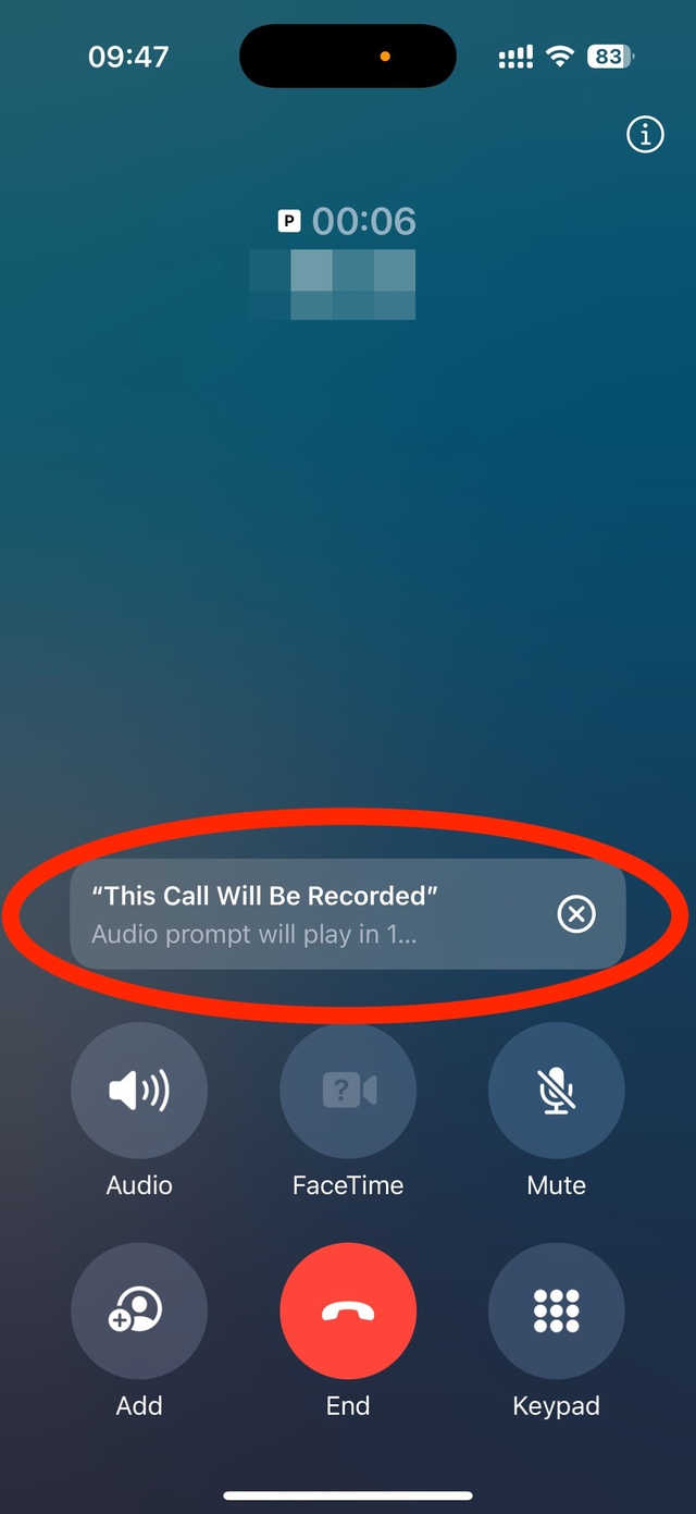 Cả 2 bên cuộc gọi đều nhận được thông báo "Cuộc gọi này đang được ghi âm", không giống như tính năng tương tự trên hệ điều hành Android sẽ "âm thầm" làm việc.